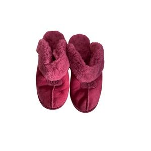 UGG slippers Pink UGG house slippers size 10